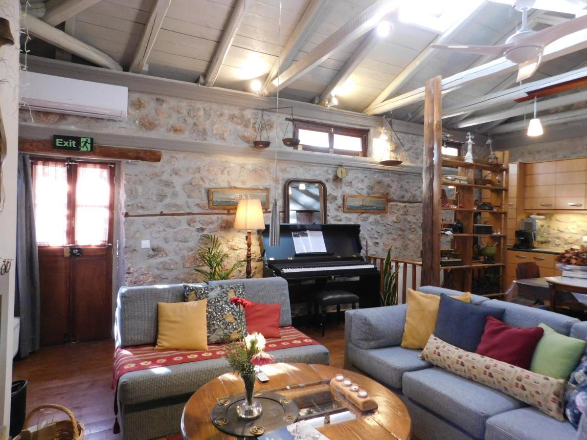 Lílaia Agoriani Art Suite - 4 Seasons' Natural Living מראה חיצוני תמונה