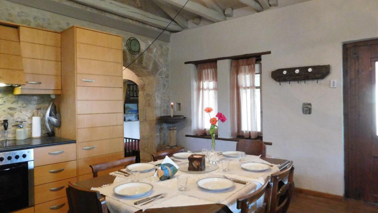 Lílaia Agoriani Art Suite - 4 Seasons' Natural Living מראה חיצוני תמונה