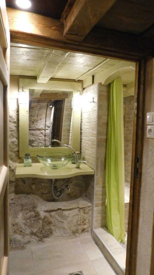 Lílaia Agoriani Art Suite - 4 Seasons' Natural Living מראה חיצוני תמונה